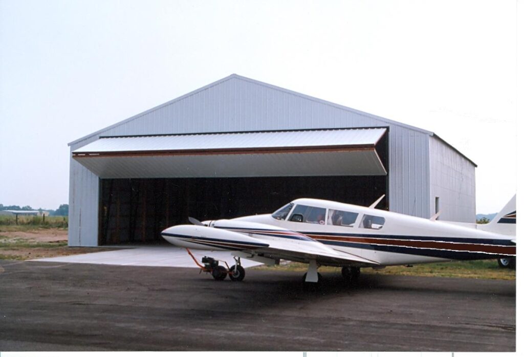 Airplane Hanger1